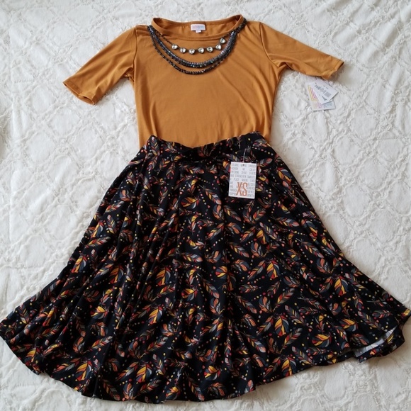 LuLaRoe Dresses & Skirts - LuLaRoe Outfit with Madison Skirt and Gigi Top XS
